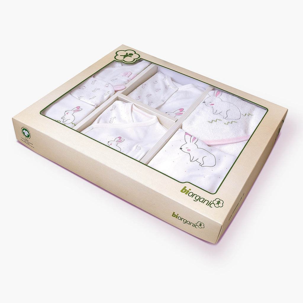 84016_Organic-Baby-Essentials-Gift-Box-Bodysuit-White
